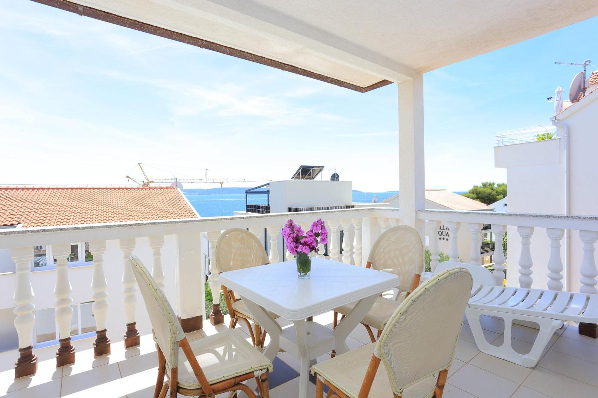 Family Friendly Apartments With A Swimming Pool Businci, Ciovo - 11232 Trogir Exterior photo