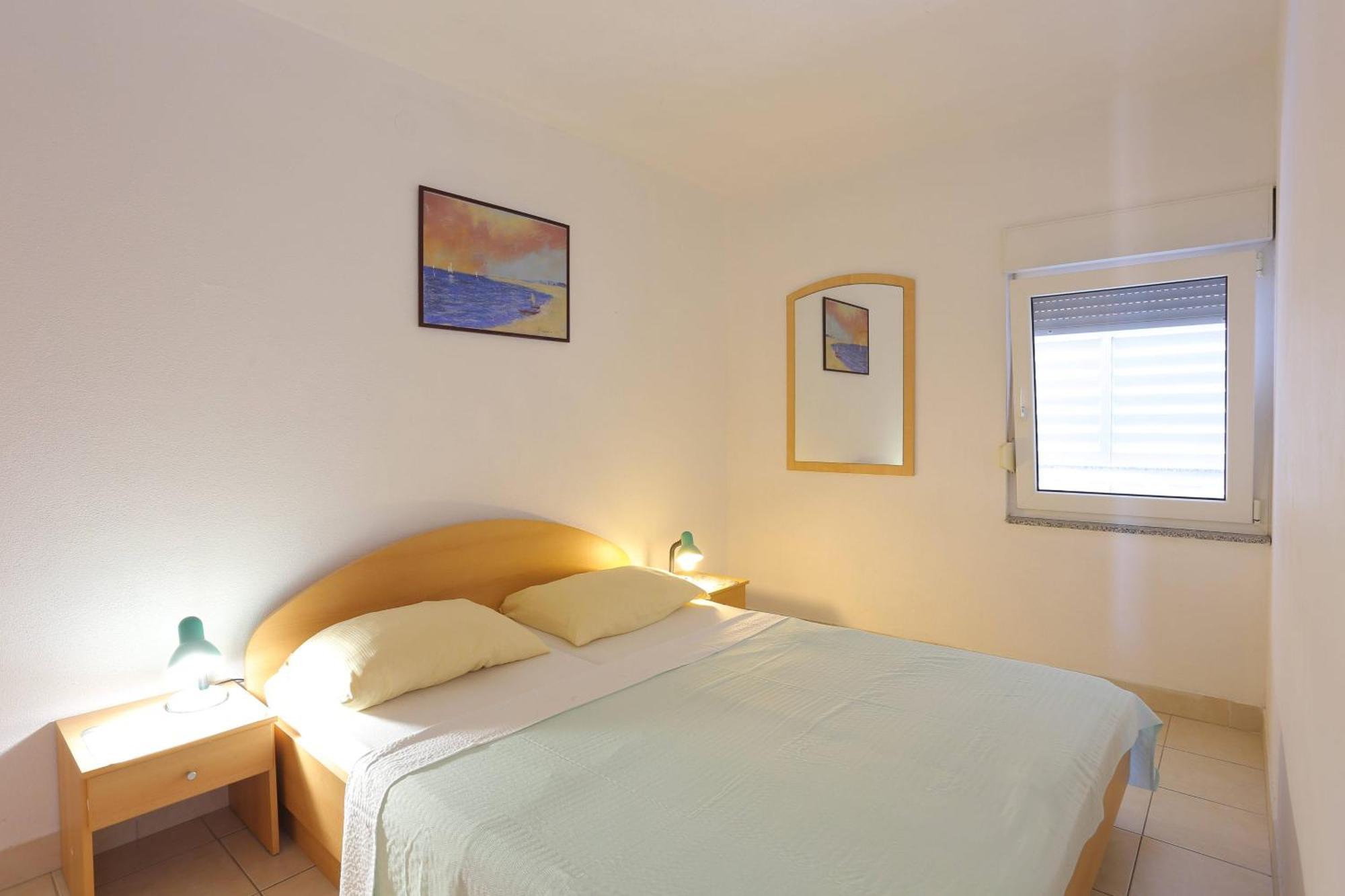 Family Friendly Apartments With A Swimming Pool Businci, Ciovo - 11232 Trogir Exterior photo