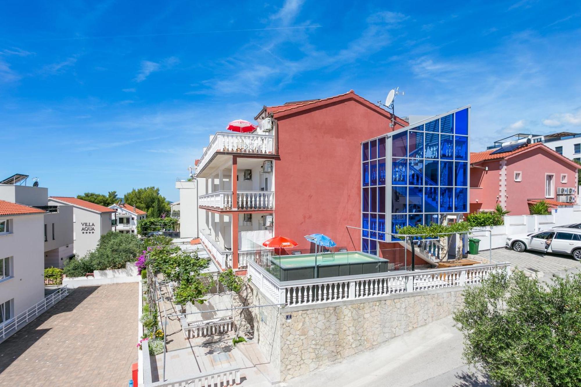 Family Friendly Apartments With A Swimming Pool Businci, Ciovo - 11232 Trogir Exterior photo