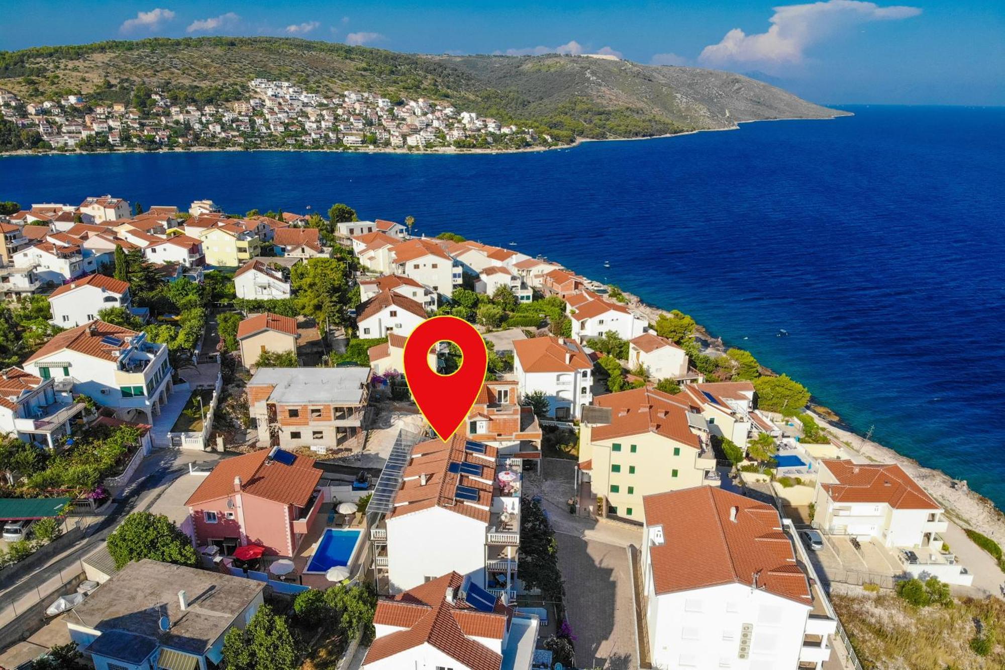 Family Friendly Apartments With A Swimming Pool Businci, Ciovo - 11232 Trogir Exterior photo